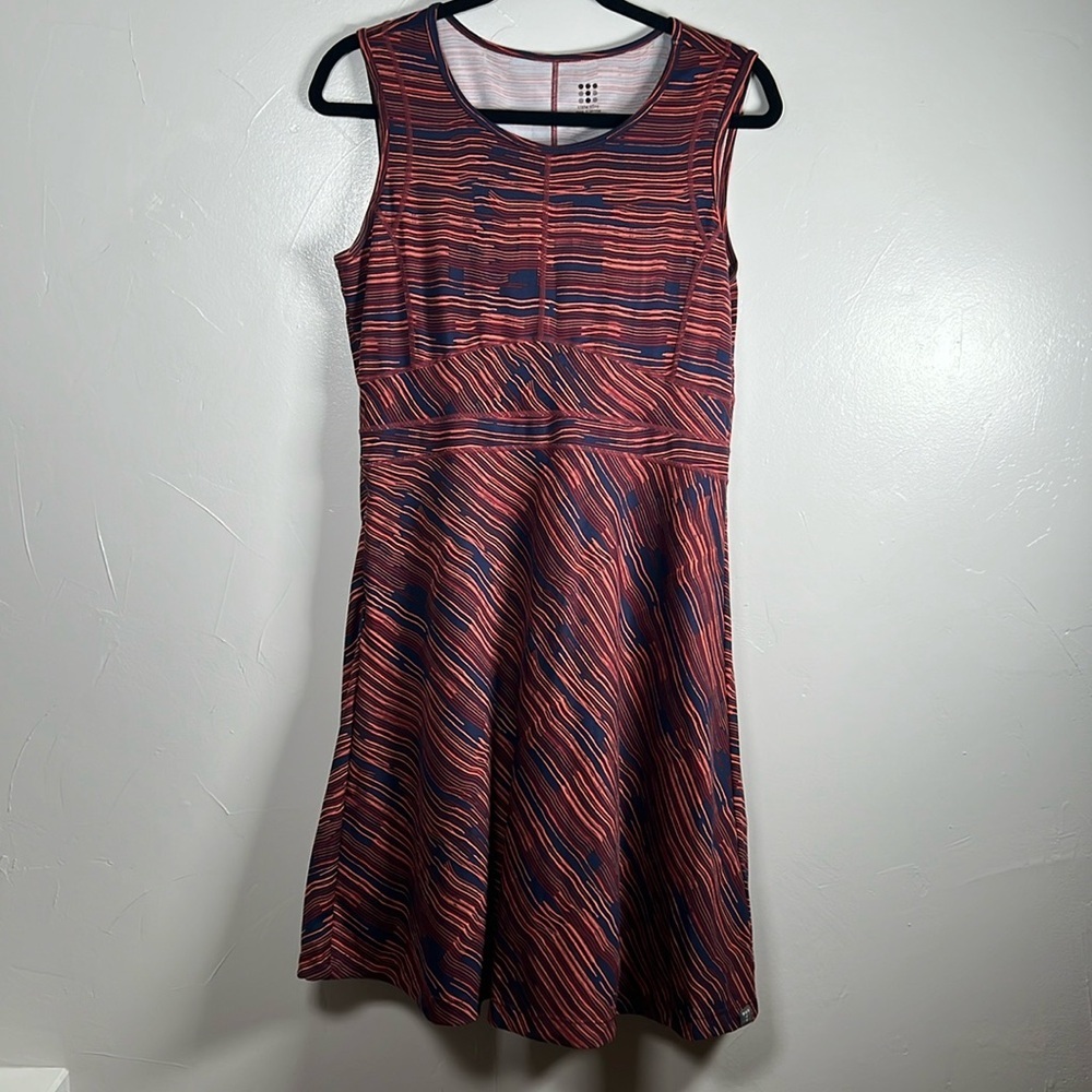 Title Nine Dress Women’s Medium Athletic Casual Outdoor Travel Dress